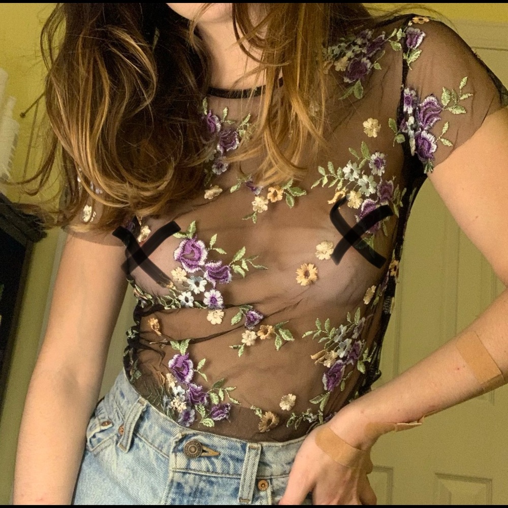 URBAN OUTFITTERS sheer flower patterned top